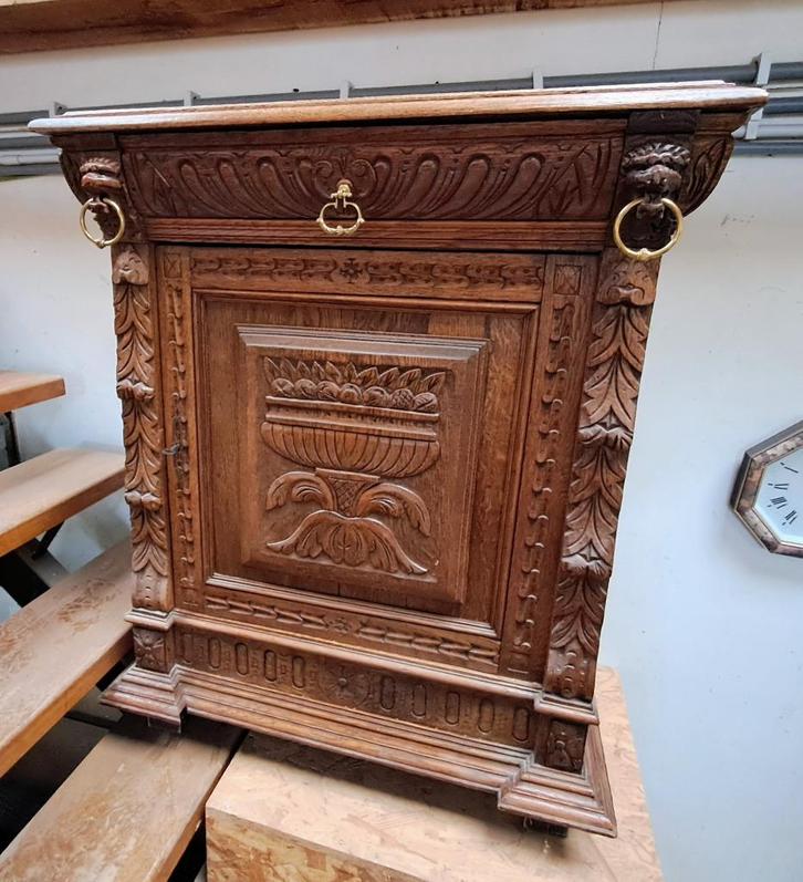 Antieke Mechelse kast, Antiek en Kunst, Antiek | Meubels | Kasten, Ophalen