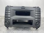 Radio CD Speler van een Mercedes Sprinter, 3 maanden garantie, Gebruikt, Mercedes-Benz