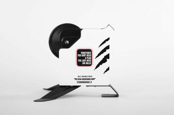 DC Athletics Tornado rollen/indoor trainer NIEUW IN DOOS! beschikbaar voor biedingen