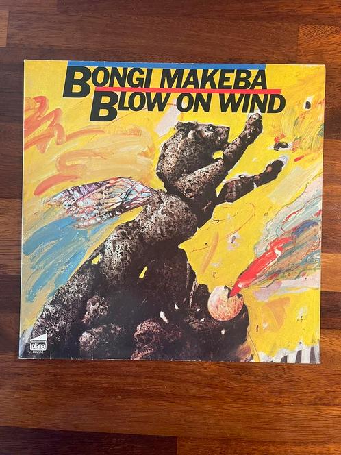 Bongi Makeba Blow On Wind 33 rpm vinyl LP, CD & DVD, Vinyles | Pop, Comme neuf, Enlèvement ou Envoi