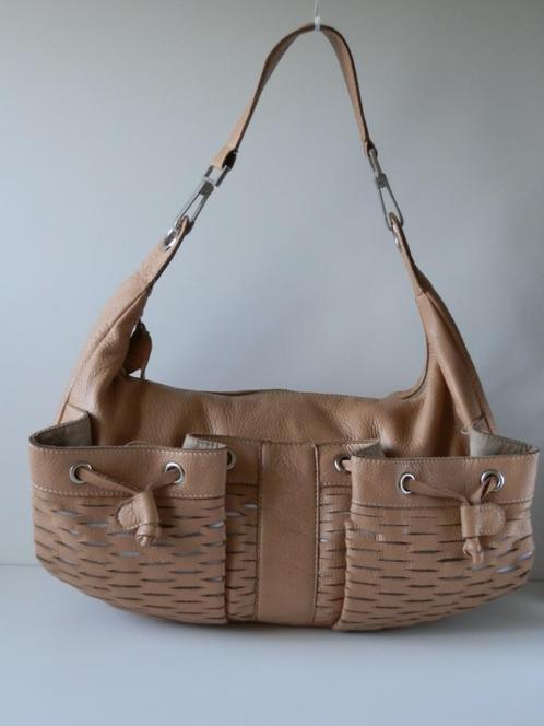 Bottega Veneta damestas. Leer., Handtassen en Accessoires, Tassen | Damestassen, Zo goed als nieuw, Overige typen, Beige, Ophalen of Verzenden