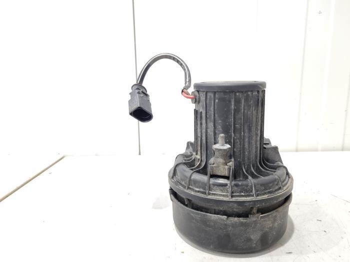 Luchtpomp Uitlaatgas van een Audi A8, Auto-onderdelen, Uitlaatsystemen, Audi, Gebruikt, 3 maanden garantie, Ophalen of Verzenden