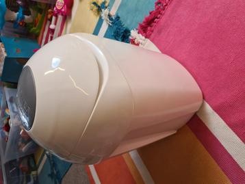 Luieremmer Tommeetippee beschikbaar voor biedingen