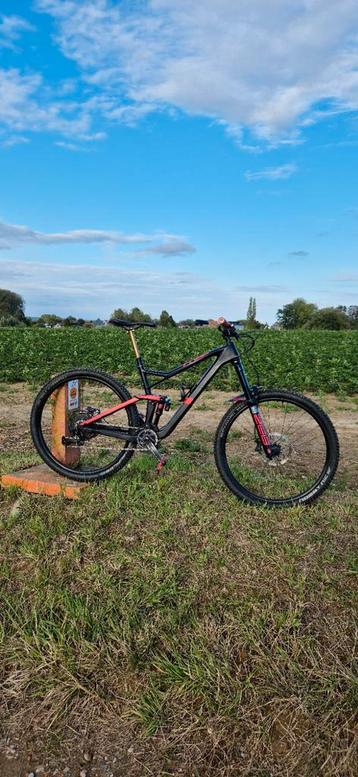 CUBE enduro/downhill Full suspension  beschikbaar voor biedingen