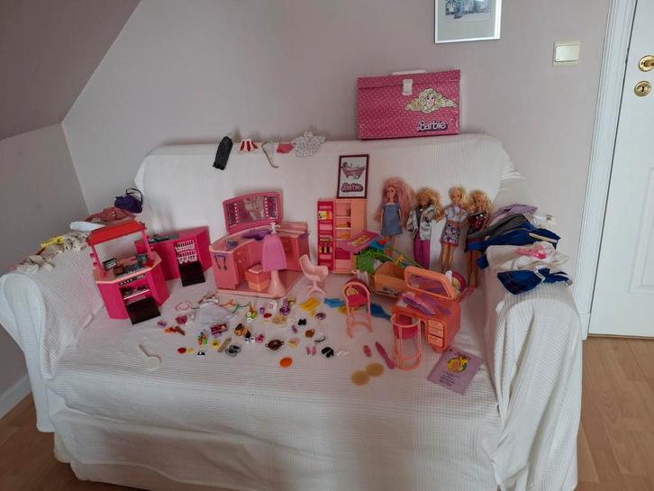 Vintage barbie uitzet., Collections, Maisons de poupées & Accessoires, Enlèvement