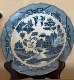 blue/white transferware ceramic plate in the Willow pattern, Ophalen