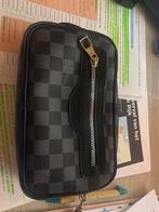 Lv clutch bag for male, Handtassen en Accessoires, Tassen | Schoudertassen, Ophalen