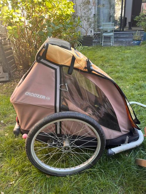 Croozer 2 places - remorque velo + kit et attache velo, Fietsen en Brommers, Fietsaccessoires | Aanhangwagens en Karren, Gebruikt