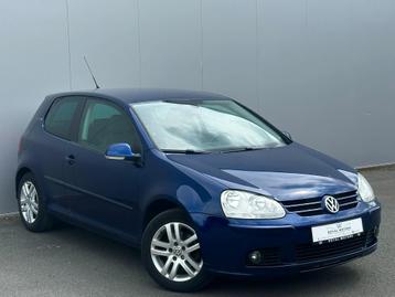 Volkswagen Golf V • 1.4i • 137.000km • Essence • ÉditionTour