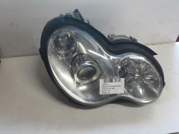 KOPLAMP RECHTS Mercedes-Benz C Combi (S203) (A2038201859) beschikbaar voor biedingen