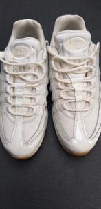 Witte Nike Air maat 40, Sport en Fitness, Overige Sport en Fitness, Ophalen, Zo goed als nieuw
