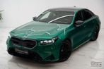 BMW M5 B&W / HUD / ACC / 360 / Isle Of Man Grün/ Pano!, Auto's, BMW, Automaat, 4 deurs, 4395 cc, Overige brandstoffen