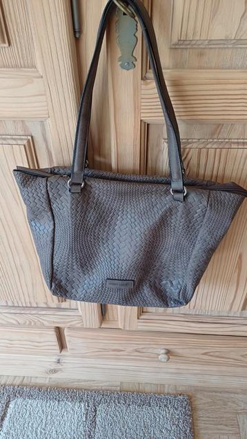 Praktische handtas Gerry Weber.  beschikbaar voor biedingen