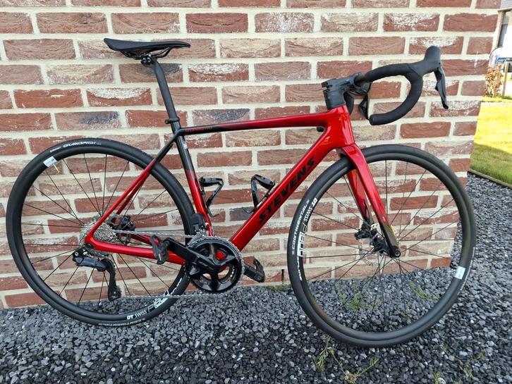 Stevens Izoard 105 Di2 2025 maat 50, Fietsen en Brommers, Fietsen | Racefietsen, Zo goed als nieuw, Ophalen