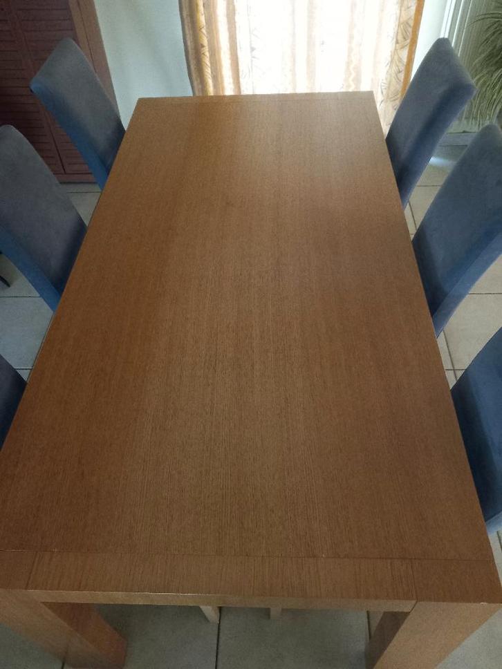 Houten tafel met 6 stoelen, Huis en Inrichting, Complete eetkamers, Gebruikt, 4 tot 6 stoelen, Ophalen