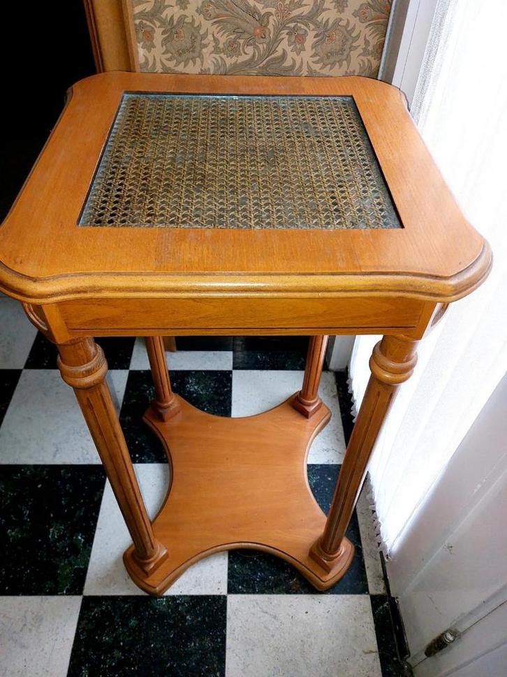 colonne pour fleur ou vase, Antiquités & Art, Antiquités | Meubles | Armoires, Enlèvement