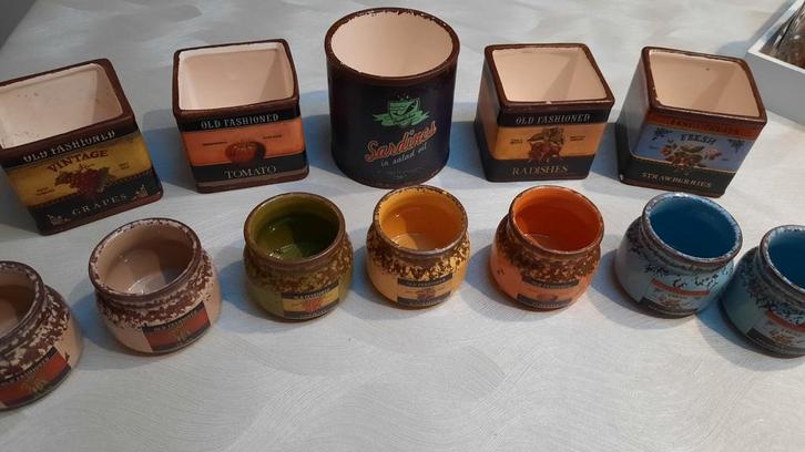 12 stuk bloempotjes  retro stijl look., Huis en Inrichting, Kamerplanten, Ophalen