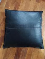 Coussin en cuir véritable, noir, Maison & Meubles, Accessoires pour la Maison | Coussins, Enlèvement ou Envoi, Utilisé, Noir, Carré