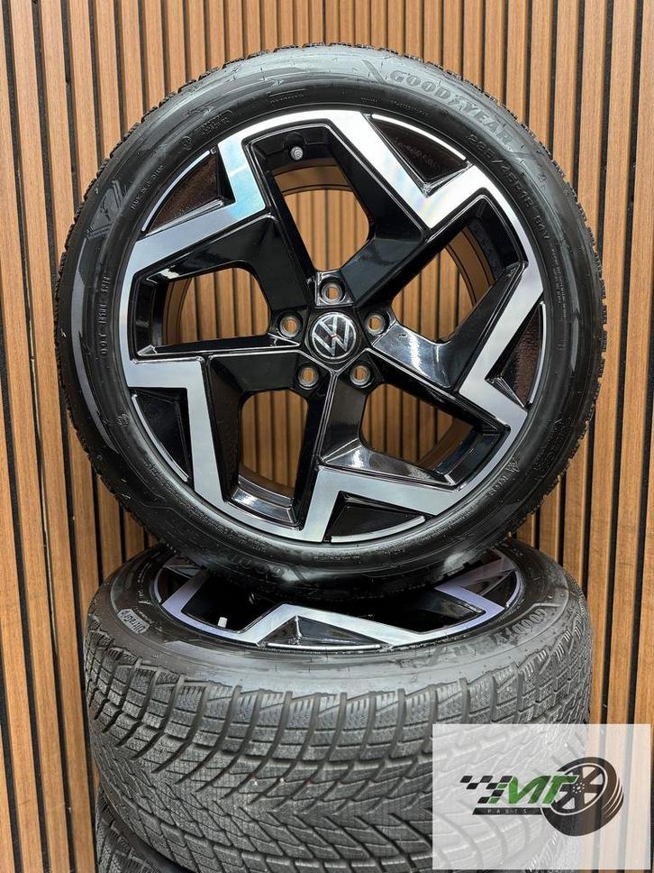 ❄️18” Vw Passat B9 B8 RLine COVENTRY WINTER 235 45 napoli OE, Auto-onderdelen, Banden en Velgen, Banden en Velgen, Winterbanden