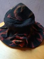 Chapeau en laine fait main, Vêtements | Femmes, Chapeaux & Casquettes, Comme neuf, Enlèvement ou Envoi