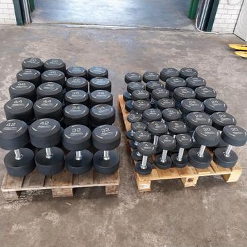 Athletic performance urethane dumbels set 2 kilo tot 50 kilo beschikbaar voor biedingen