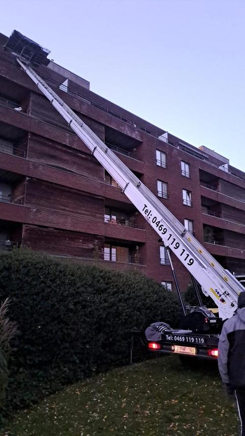 Verhuizen en lift services, Doe-het-zelf en Bouw, Ladders en Trappen, Zo goed als nieuw, Ladder, Ophalen of Verzenden