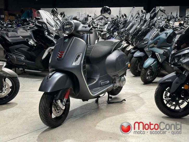 Vespa GTS 300 HPE Supersport ABS-ASR 2017 8581km, Fietsen en Brommers, Scooters | Vespa, Zo goed als nieuw, Overige modellen, Benzine
