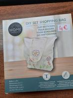 Boodschappentas om te borduren  (2), Hobby en Vrije tijd, Borduren en Borduurmachines, Ophalen of Verzenden, Nieuw, Handborduren