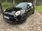 mini cooper **black pack **navi *full led * 17' alu velgen*, Auto's, Mini, Voorwielaandrijving, Stof, 109 g/km, 1198 cc