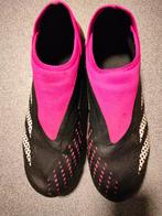 Voetbalschoenen maat 42, Sport en Fitness, Ophalen of Verzenden, Zo goed als nieuw, Schoenen