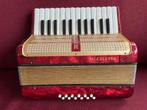 Kleine duitse Hohner Piccoletta accordeon . 12 bas ., Gebruikt, Hohner, Met riemen, Toetsaccordeon