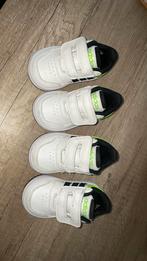 Witte Adidas baby/kinderschoenen, Kinderen en Baby's, Ophalen of Verzenden, Zo goed als nieuw