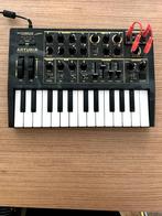 Arturia Microbrute analog synthesizer, Muziek en Instrumenten, Synthesizers, Ophalen of Verzenden, Zo goed als nieuw, Overige merken
