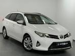 TOYOTA AURIS SW 1.6i EU5 - 1erMain - Carnet - Camera - Navi, Auto's, Toyota, Euro 5, Stof, 140 g/km, Zwart