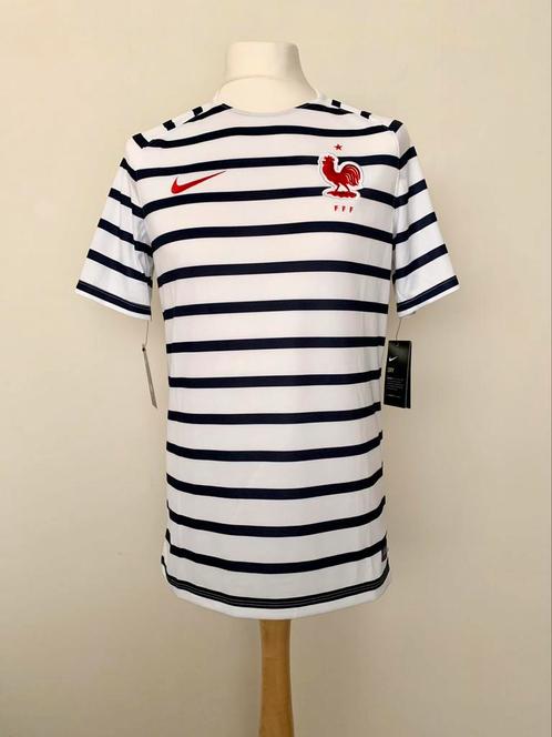 France 2018 Pre-Match Nike 1 star Brand New With Tags shirt, Sports & Fitness, Football, Neuf, Maillot, Taille S