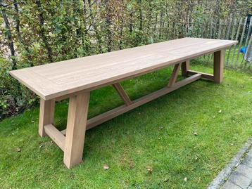 Massieve kloostertafel (330cm) voor buiten en binnen