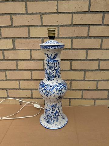 Prachtige Delfts Blauwe Lamp – Handgeschilderd beschikbaar voor biedingen