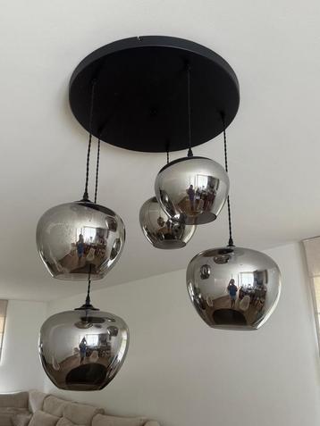 Te koop: Luxe hanglampen – set van 5 en 3 rookglas bollen beschikbaar voor biedingen