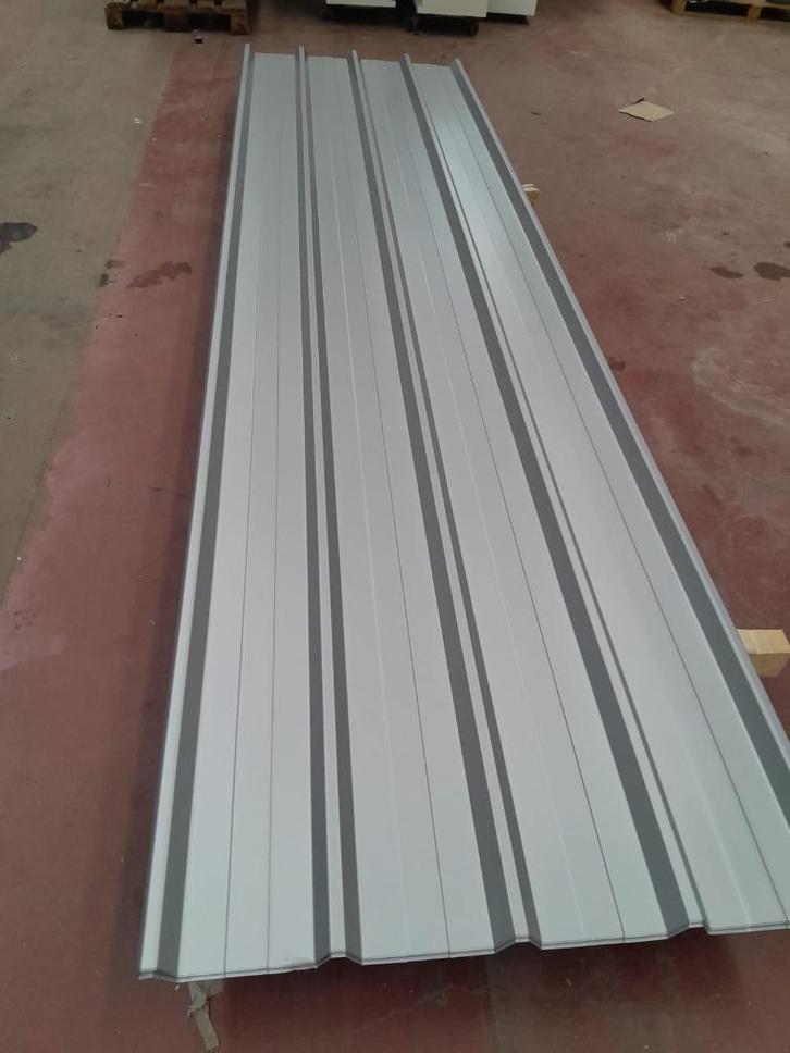 Tôles de bardage en acier galvanisé –(RAL 9006) 4X1M et 3X1M, Diversen, Overige Diversen, Nieuw, Ophalen