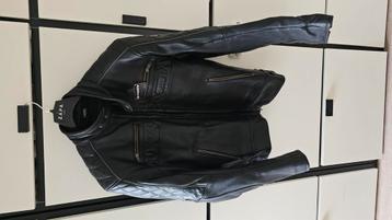 Lederen motorjack met schokbescherming beschikbaar voor biedingen