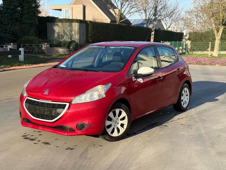 Peugeot 208 2014 LIKE 1.2 148.000KM, Auto's, Peugeot, Particulier, Benzine, Euro 5, Handgeschakeld, Ophalen