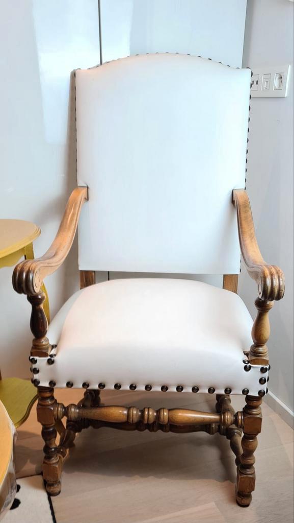 Wit lederen zetel in nieuwstaat., Huis en Inrichting, Zetels | Zetels, Hout, Ophalen of Verzenden