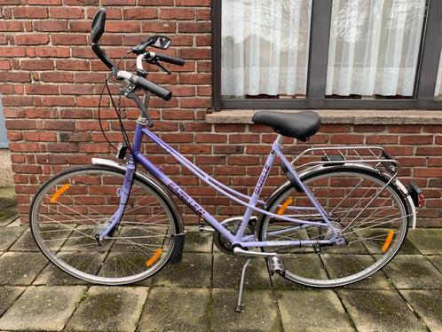 2 damesfietsen te koop: Gazelle en Rambler, Fietsen en Brommers, Fietsen | Dames | Damesfietsen, Gazelle, Versnellingen, Ophalen