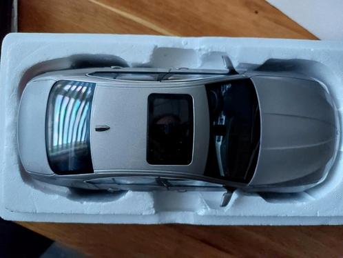 Norev Dealer Bmw 550i F10 Limousine ZELDZAAM, Hobby en Vrije tijd, Modelauto's | 1:18, Zo goed als nieuw, Norev, Ophalen of Verzenden