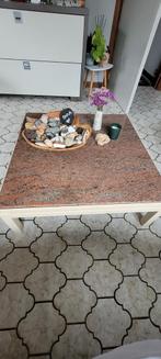 Salontafel met granieten blad. Onderstel in gelakt ijzer., Huis en Inrichting, Tafels | Salontafels, Ophalen, Zo goed als nieuw