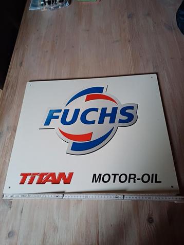 Fuchs olie reclamebord beschikbaar voor biedingen