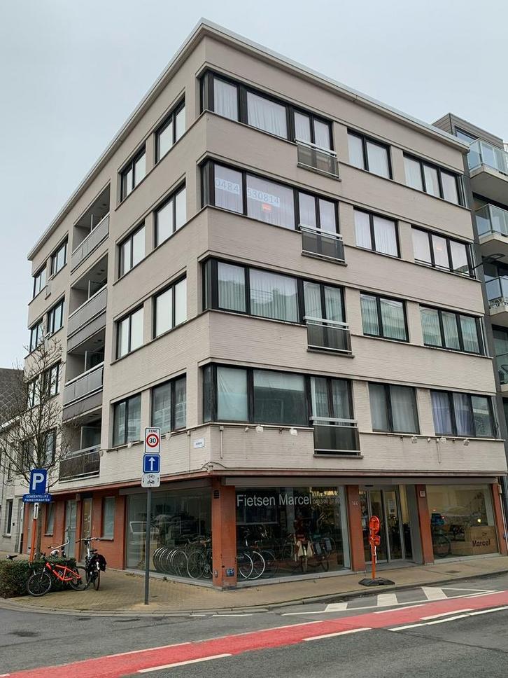 Charmante 3-slaapkamer appartement Te Koop, Immo, Huizen en Appartementen te koop, Oostende, tot 200 m², Appartement, Verkoop zonder makelaar