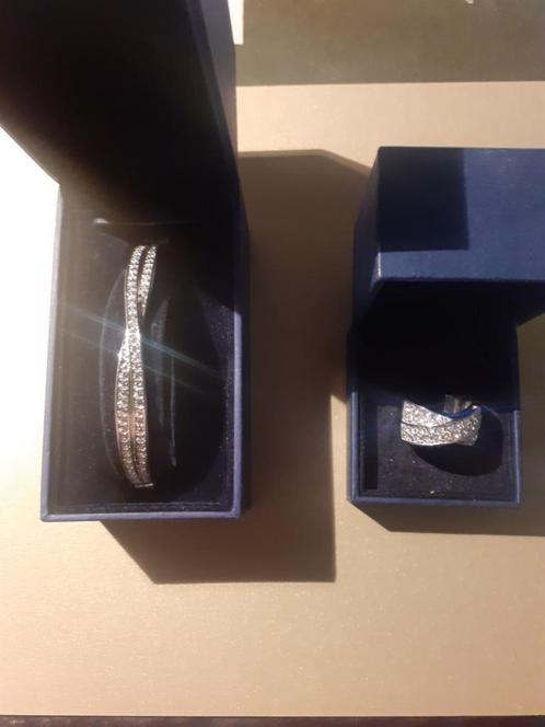 set SWAROVSKI (ring + armband), Verzamelen, Swarovski, Zo goed als nieuw, Sieraad of Horloge, Verzenden