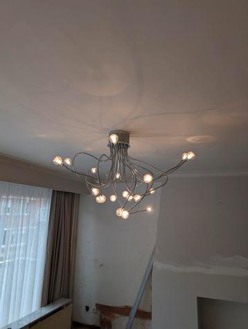 Lamp met meerdere lichtjes beschikbaar voor biedingen