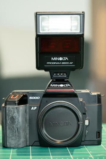  Minolta 5000 body met flits. beschikbaar voor biedingen
